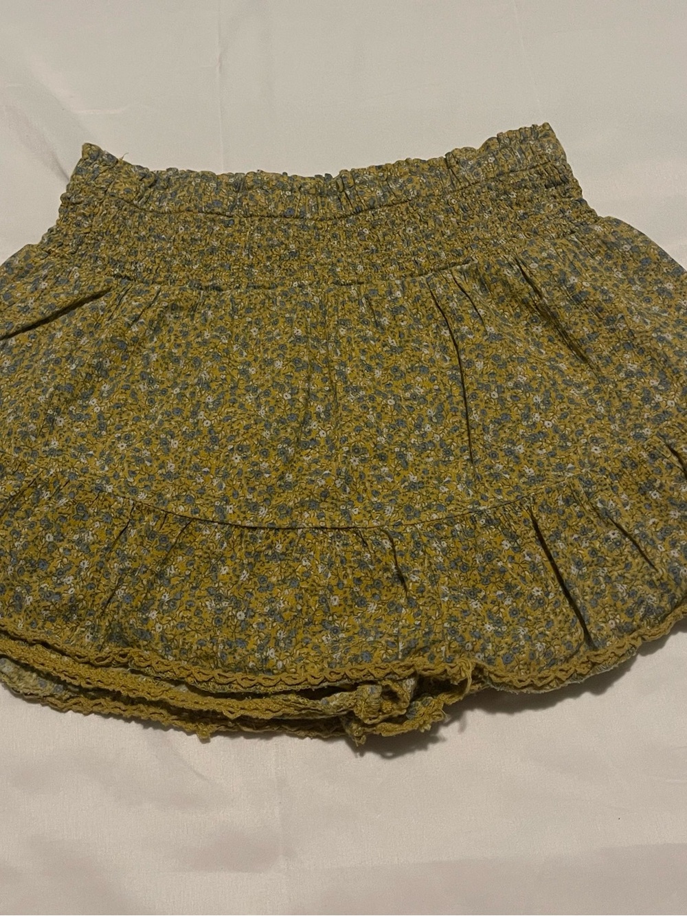 Aeropostale Mustard Floral Smocked Ruffle Skort
